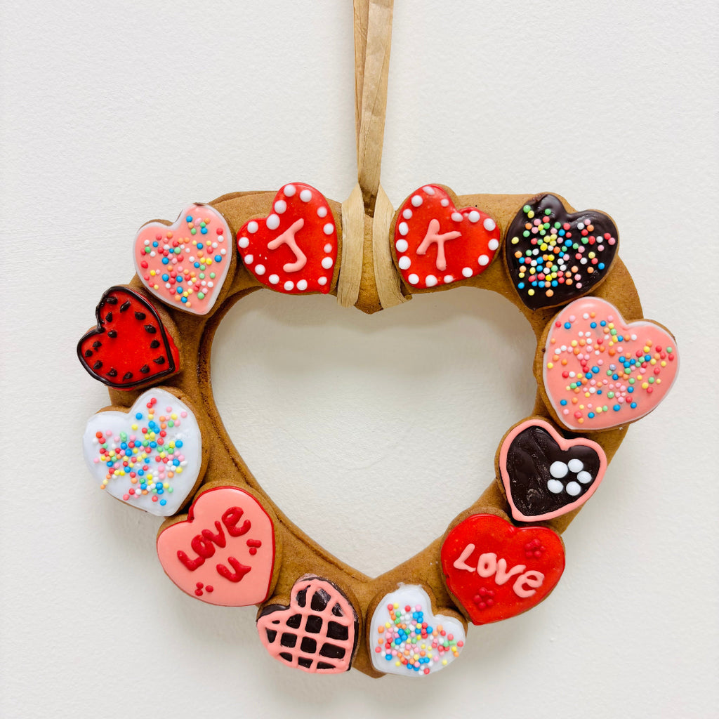 hanging heart gingerbread 